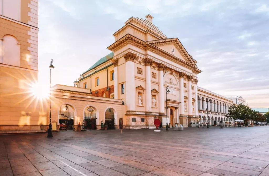 Церква St. Anne’s у Варшаві