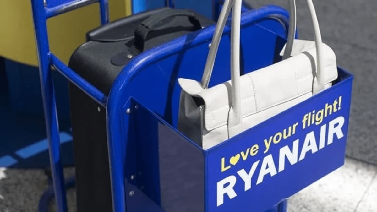 Ryanair збільшує розмір ручної поклажі: нові габарити без доплат