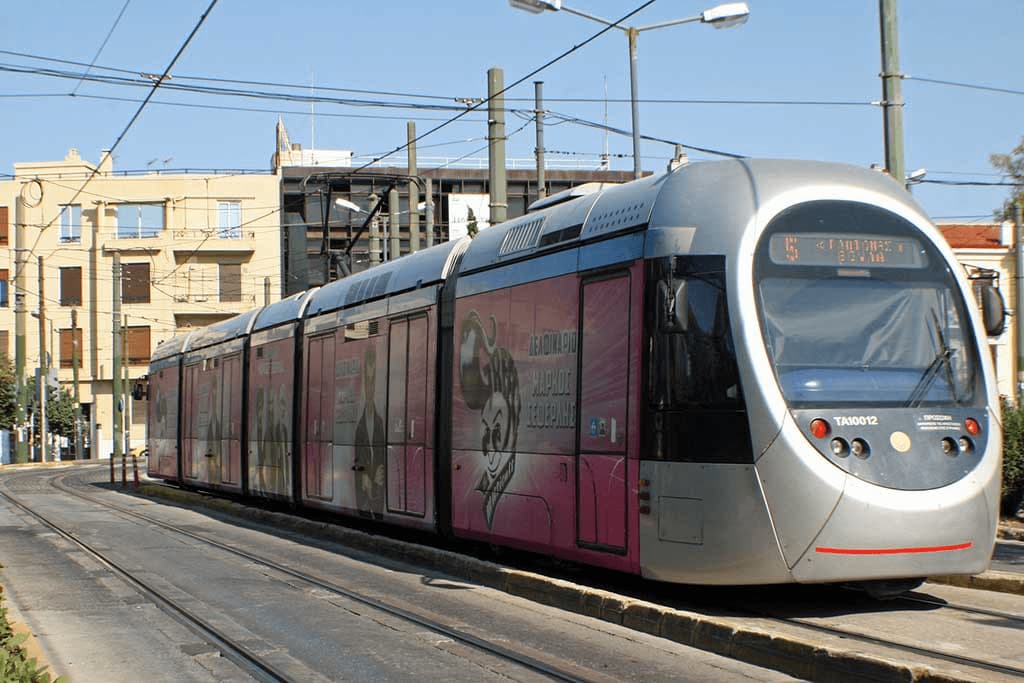 Транспортна система Афін: Подорожуйте легко та зручно